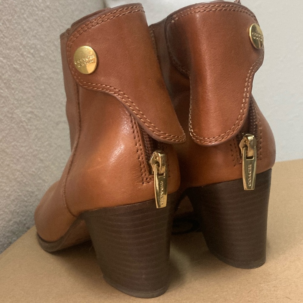 Coach Waldorf booties